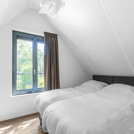 Modern In With Private Garden *