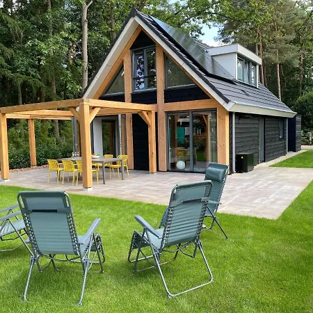 Modern In With Private Garden Vakantiehuis Lochem