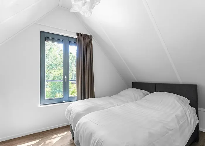 In With Garden View *