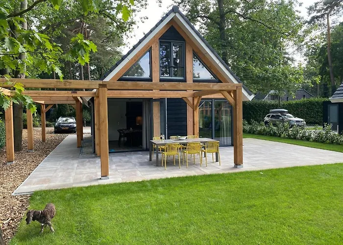 In With Garden View Дом отдыха