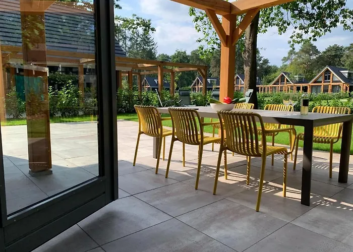 In With Garden View Semesterbostad *