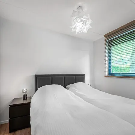 Vakantiehuis In With Garden View