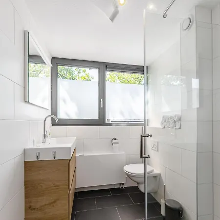 Vakantiehuis In With Garden View *